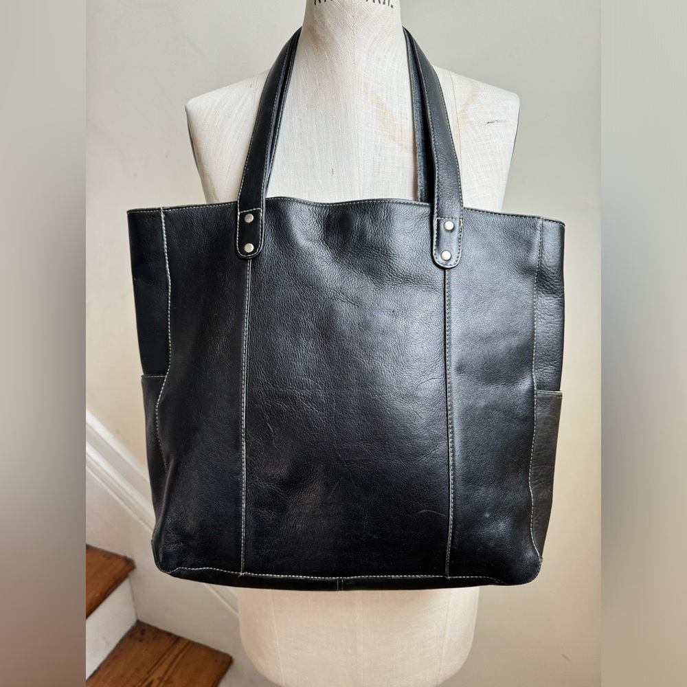 Le Donne Leather Double Strap Rivet Tote Black Colombian Leather Tote Bag